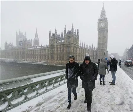 london experiences heavy snowfall photo reuters london experiences heavy snowfall photo reuters