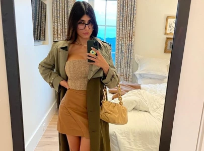 mia khalifa will post her tiktoks on twitter for pakistanis after being banned in the region