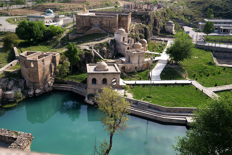 katas raj temple photo muhammad iqbal express