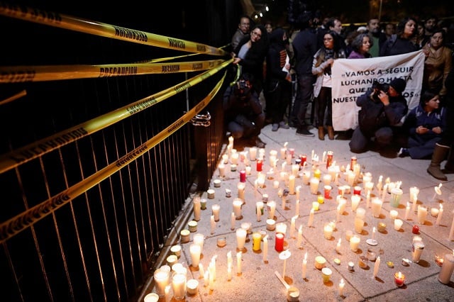 activists make a symbolic closure of the senate building as they protest against a new security bill law of internal security in mexico city mexico december 13 2017 photo reuters