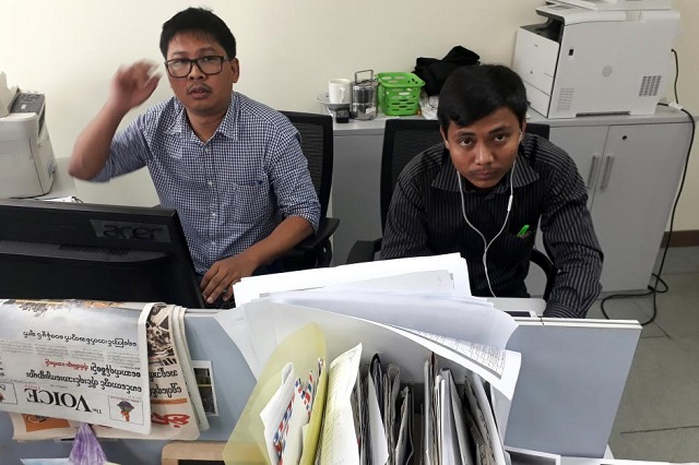 reuters journalists wa lone l and kyaw soe oo who are based in myanmar pose for a picture at the reuters office in yangon myanmar december 11 2017 photo reuters