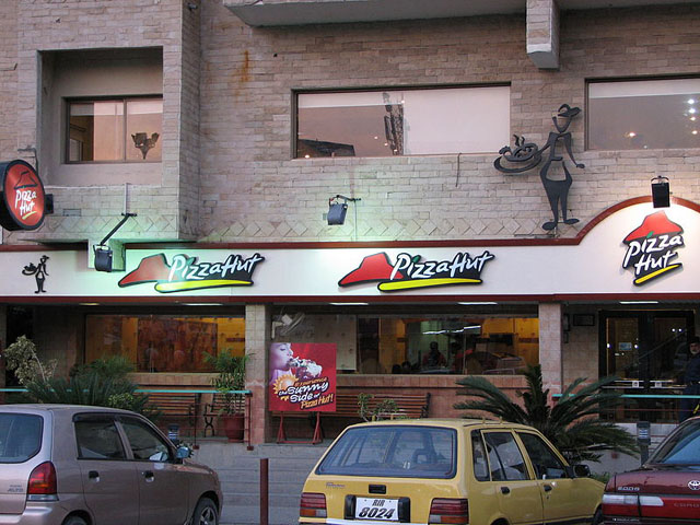 pizza hut pakistan enters into expansion mode