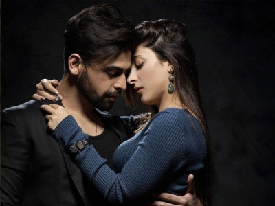 urwa hocane farhan saeed celebrate a year of matrimony with sizzling photoshoot urwa hocane farhan saeed celebrate a year of matrimony with sizzling photoshoot