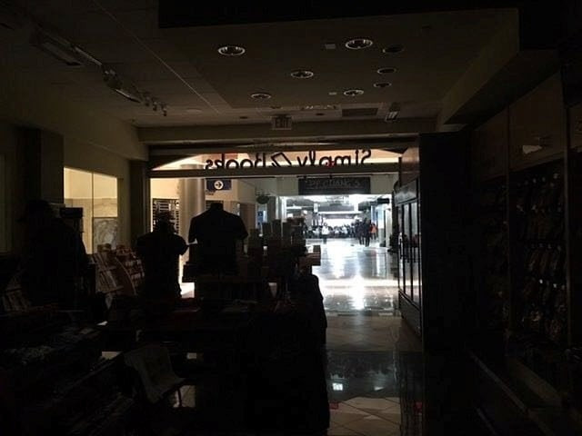 the atlanta 039 s airport is pictured during the power outage in atlanta u s december 17 2017 photo twitter the atlanta 039 s airport is pictured during the power outage in atlanta u s december 17 2017 photo twitter