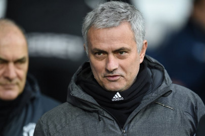 mourinho refuses to give up on title chase after beating west brom