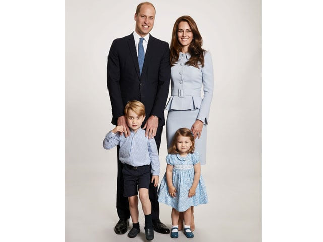 an undated handout picture released by kensington palace on december 18 2017 shows britain 039 s prince william top l duke of cambridge britain 039 s catherine top r duchess of cambridge and their children prince george of cambridge bottom l and princess charlotte of cambridge bottom r posing for a family photograph that was used on the duke and duchess of cambridge 039 s 2017 christmas card photo afp an undated handout picture released by kensington palace on december 18 2017 shows britain 039 s prince william top l duke of cambridge britain 039 s catherine top r duchess of cambridge and their children prince george of cambridge bottom l and princess charlotte of cambridge bottom r posing for a family photograph that was used on the duke and duchess of cambridge 039 s 2017 christmas card photo afp
