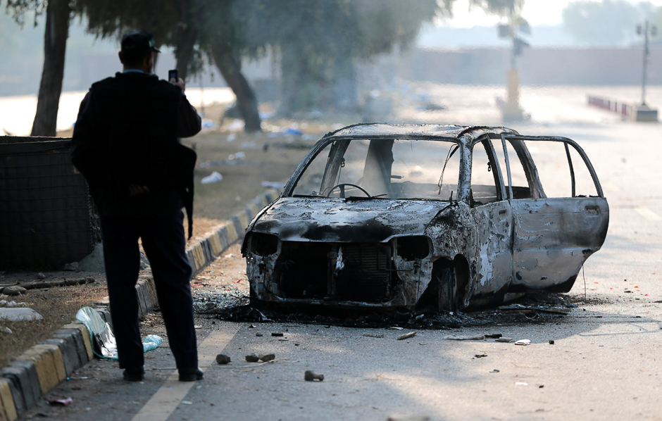 govt yet to release funds to the police who remain in debt of vendors photo reuters