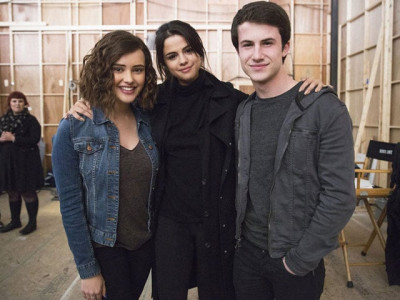 selena gomez slapped with lawsuit after 13 reasons why fan kills herself selena gomez slapped with lawsuit after 13 reasons why fan kills herself