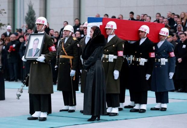 despite the ambassador 039 s assassination russian turkish ties are at their strongest point for several years photo afp