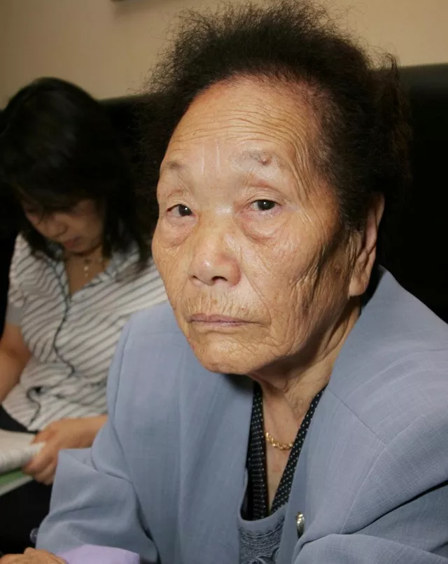 file photo song shin do r former korean sex slave for japanese soldiers speaks before a news conference at the foreign correspondent club of japan in tokyo july 27 2005 photo reuters file photo song shin do r former korean sex slave for japanese soldiers speaks before a news conference at the foreign correspondent club of japan in tokyo july 27 2005 photo reuters