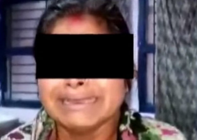 woman paraded naked in indian capital for fighting illegal liquor den