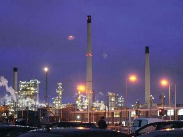 furnace oil exports will allow the refineries to resume production and put a cap on mounting losses suffered due to plant closure and heavy demurrages photo file furnace oil exports will allow the refineries to resume production and put a cap on mounting losses suffered due to plant closure and heavy demurrages photo file