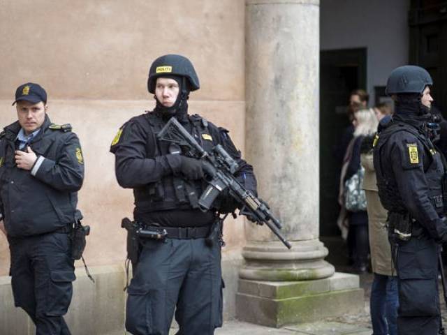 danish police stand guard in copenhagen denmark in this march 10 2016 file photo photo reuters