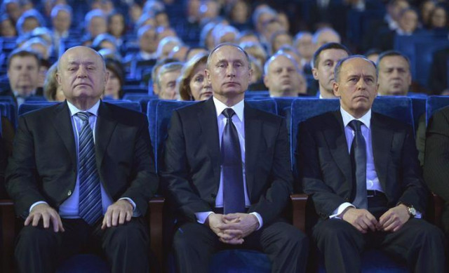 l r director of russia 039 s foreign intelligence service svr mikhail fradkov president vladimir putin and federal security service fsb director alexander bortnikov watch a concert in moscow photo reuters l r director of russia 039 s foreign intelligence service svr mikhail fradkov president vladimir putin and federal security service fsb director alexander bortnikov watch a concert in moscow photo reuters