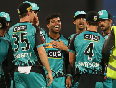 big bash league shadab khan alex ross star as heat down thunders big bash league shadab khan alex ross star as heat down thunders