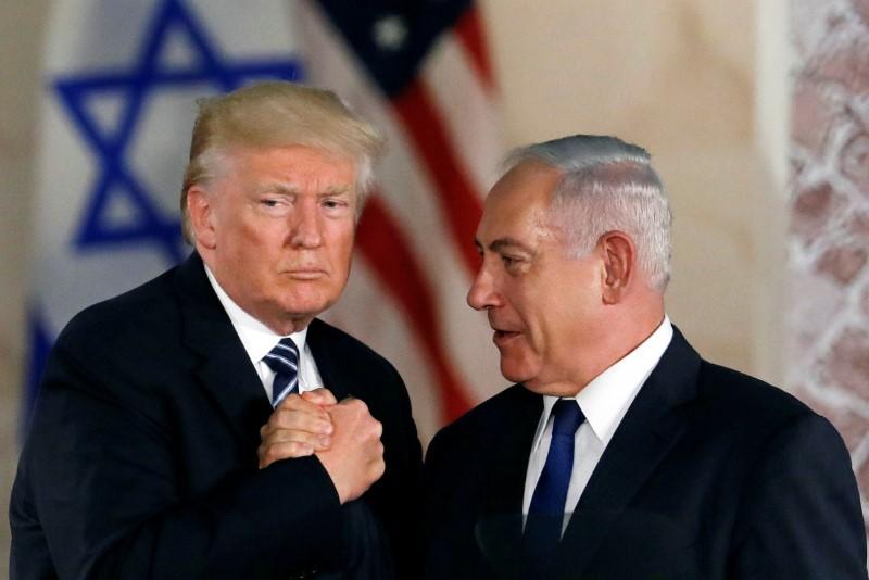 us president donald trump and israeli prime minister benjamin netanyahu shake hands after trump 039 s address at the israel museum in jerusalem photo reuters