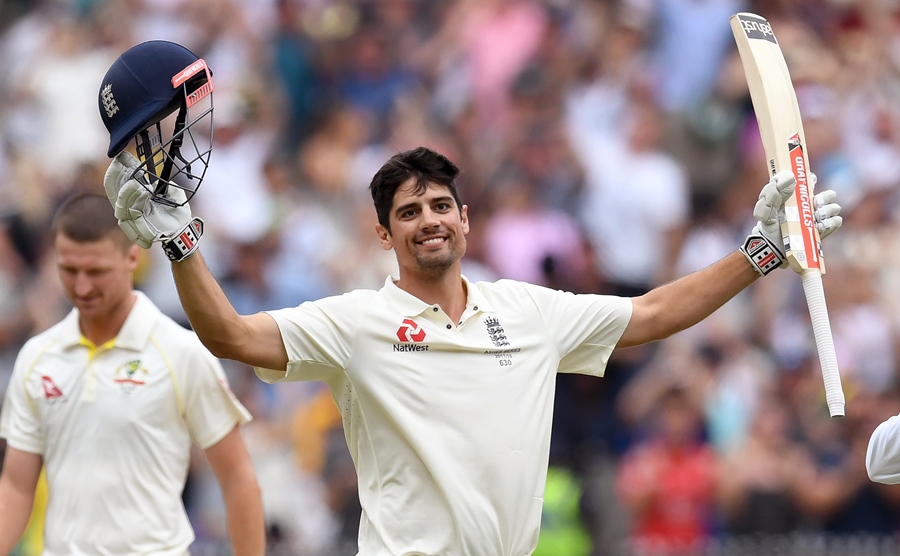 england 039 s batsman alastair cook r celebrates scoring his double century against australia on the third day of the fourth ashes cricket test match at the mcg in melbourne on december 28 2017 photo afp