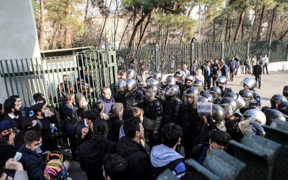 iran blocks internet on third night of protests iran blocks internet on third night of protests