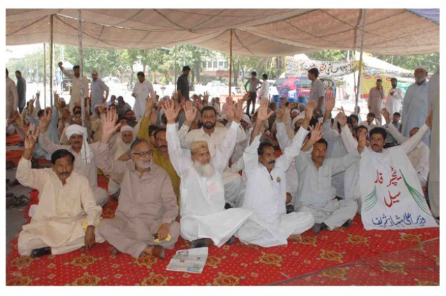 activists of punjab teachers union hold a protest camp in support of their demands photo express activists of punjab teachers union hold a protest camp in support of their demands photo express