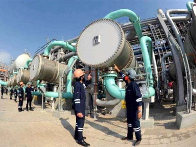 pakistan spends over rs2b on legal expenses in progas case