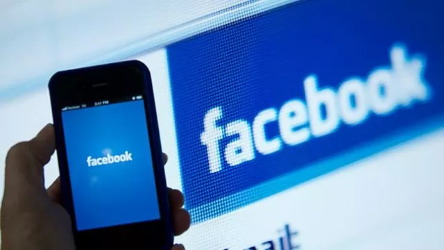 the study which tracked the digital and physical contacts of more than 500 university students concluded that people who are central in their digital networks are also central in their real life human networks photo afp the study which tracked the digital and physical contacts of more than 500 university students concluded that people who are central in their digital networks are also central in their real life human networks photo afp