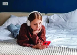 don t scroll your life away don t scroll your life away