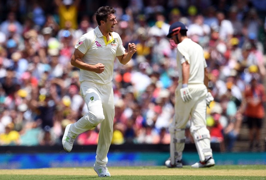 australia 039 s pat cummins l celebrates dismissing england batsman mark stoneman as fellow batsman alastair cook r looks away on the first day of the fifth ashes cricket test match at the scg in sydney on january 4 2018 photo afp