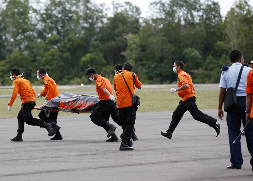 50 bodies recovered from peru bus crash photo reuters