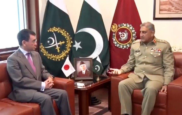 japan s foreign minister taro kono calls on chief of army staff coas gen qamar javed bajwa at the general headquarters in rawalpindi on january 4 2018 photo express