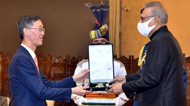 president dr arif alvi has conferred hilal e pakistan award on outgoing chinese ambassador to pakistan yao jing photo rp