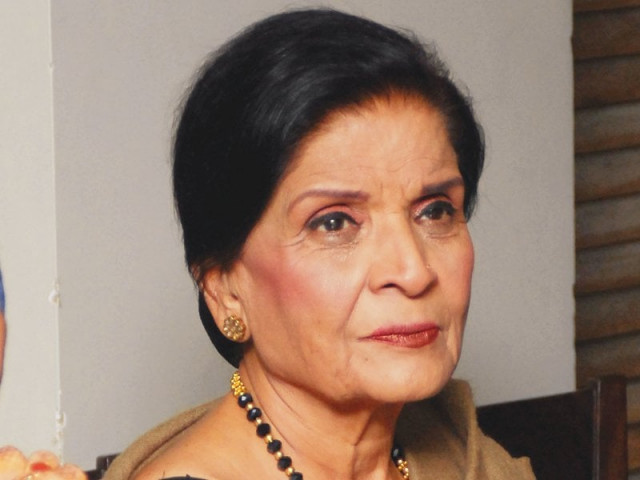 zubaida tariq nando s celebrates success of its world wide licensing initiative in karachi photo courtesy phegency zubaida tariq nando s celebrates success of its world wide licensing initiative in karachi photo courtesy phegency