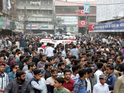 mob justice rules as two robbers are killed mob justice rules as two robbers are killed