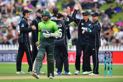 second odi rain breaks pakistan s resolve in nelson second odi rain breaks pakistan s resolve in nelson