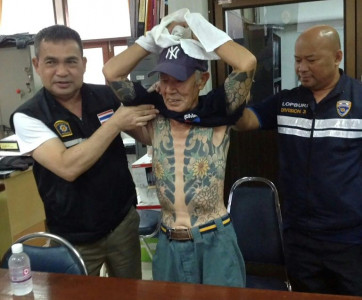 japanese crime boss held in thailand after yakuza tatts go viral