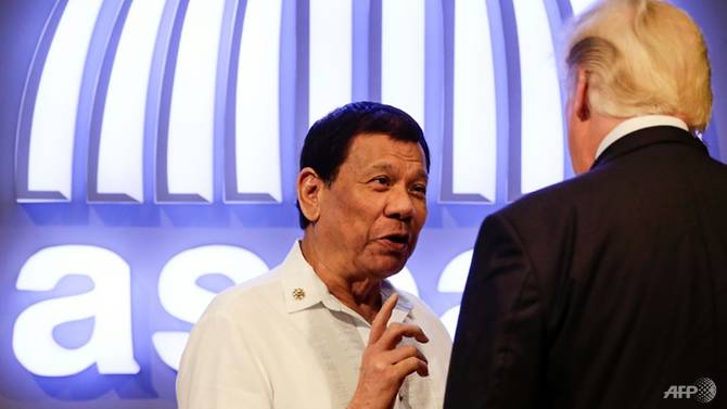 chewing gum eases back pain filipino president duterte explains his aberrant habit photo afp