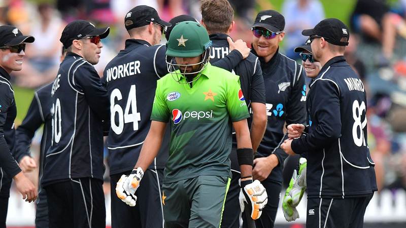 pakistan have struggled with both bat and ball against new zealand who have utterly dominated the visitors so far photo afp