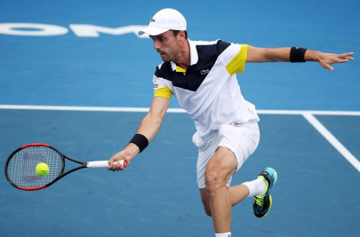agut beats del potro to win auckland classic