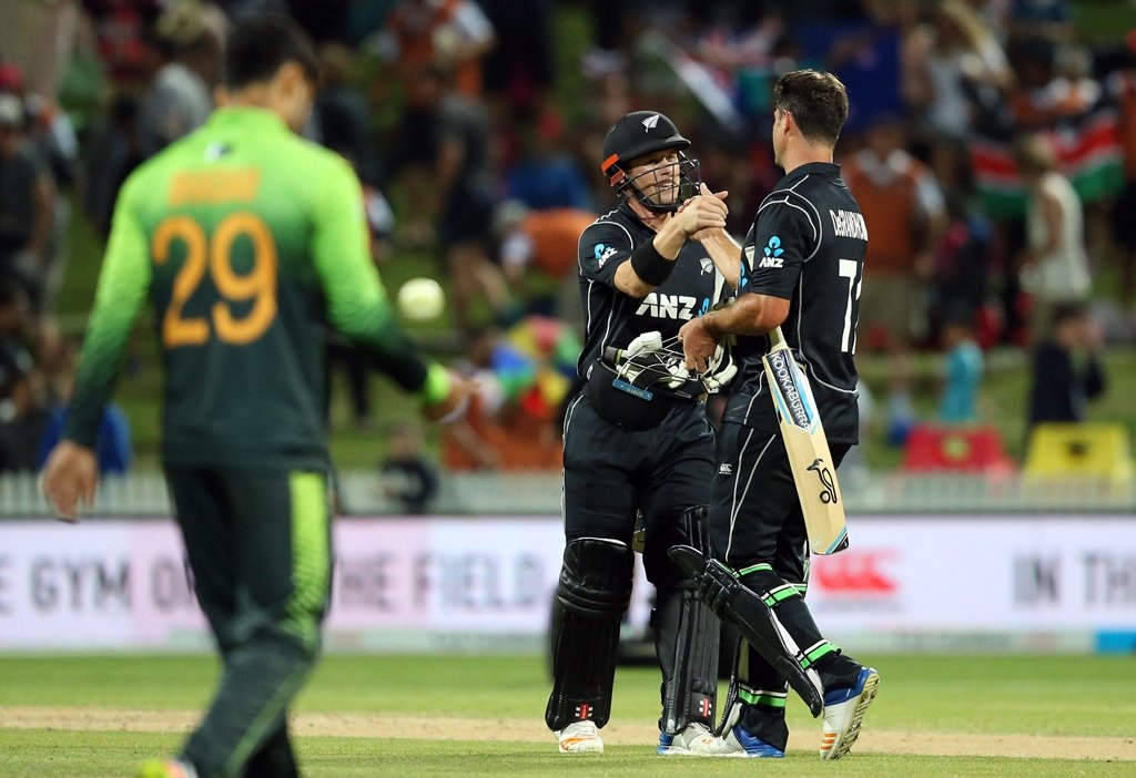 grandhomme coming set to chase 263 in 50 overs new zealand were 154 5 at one point when returning colin de grandhomme walked in and helped his team ease past 263 run target photo afp