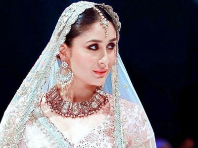 kareena kapoor khan stuns in qatar kareena kapoor khan stuns in qatar