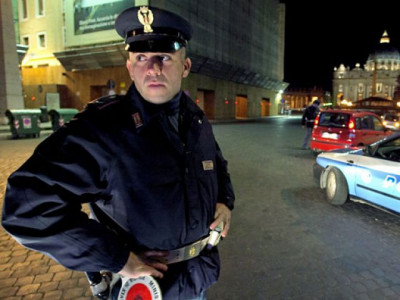 italy cracks chinese mafia gang with european reach