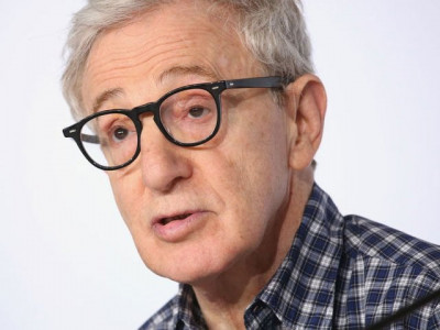 woody allen s daughter accuses him of sexual abuse on tv for the first time