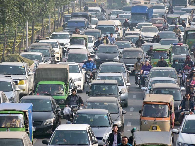 a view of traffic jams on mall and jail road in lahore photo online