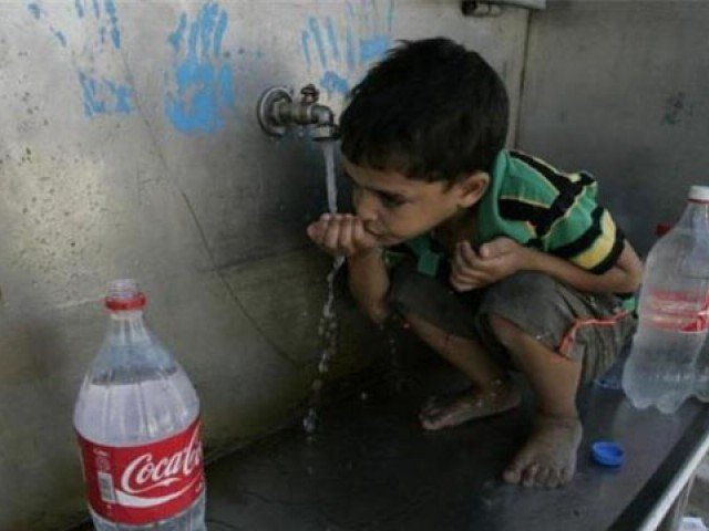 justice retd muslim visited pumping plants as part of the commission constituted by the sc to investigate the authorities 039 failure to provide potable drinking water improve sanitation and curb its impact on the environment in sindh photo afp