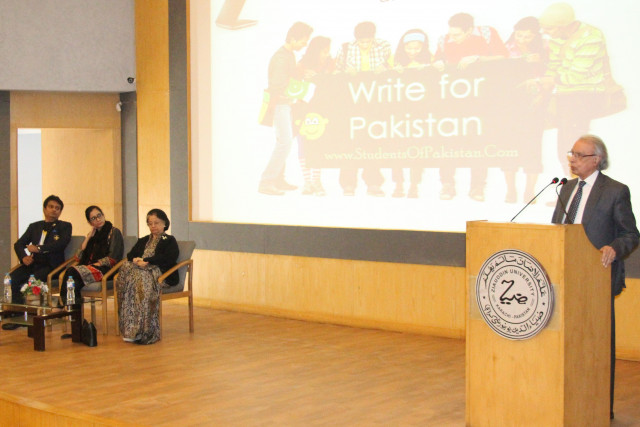 dr pirzada qasim speaks at ziauddin university photo courtesy ziauddin university dr pirzada qasim speaks at ziauddin university photo courtesy ziauddin university