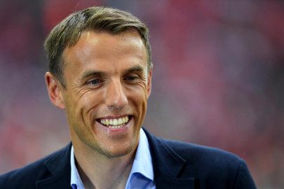 england women s coach neville in sexist tweet row