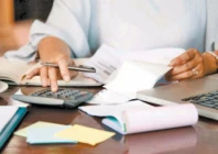 many foreign investors are believed to be borrowing from their domestic banks at lower interest rates 6 7 and investing in pakistan s t bills which offer a high rate of return 20 photo file