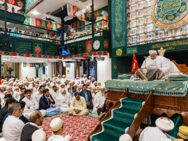 governor kamran tessori cm murad ali shah and k p governor faisal karim kundi attend the muharram sermon of syedna mufaddal saifuddin at taheri masjid karachi on sunday photo express governor kamran tessori cm murad ali shah and k p governor faisal karim kundi attend the muharram sermon of syedna mufaddal saifuddin at taheri masjid karachi on sunday photo express