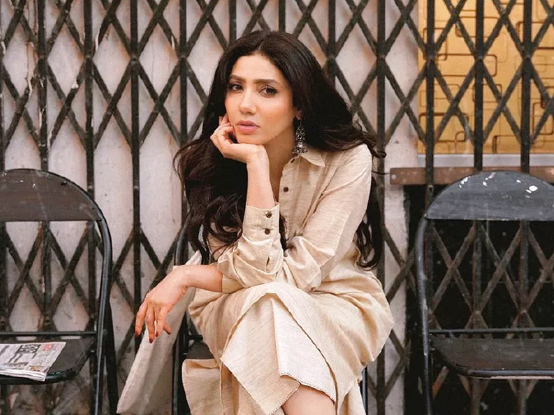 think of your accessories as the supporting cast in your workplace drama they re there to enhance your performance not steal the show photo instagram think of your accessories as the supporting cast in your workplace drama they re there to enhance your performance not steal the show photo instagram