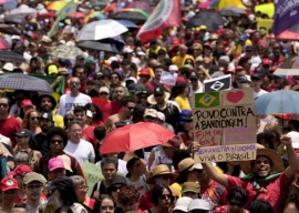 brazilians protest against bid to pardon bolsonaro brazilians protest against bid to pardon bolsonaro