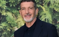 antonio banderas recalls facing severe ethnic bias antonio banderas recalls facing severe ethnic bias